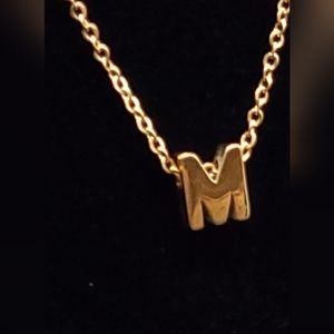 🎁18K Gold Plated Small Initial Necklace "M"